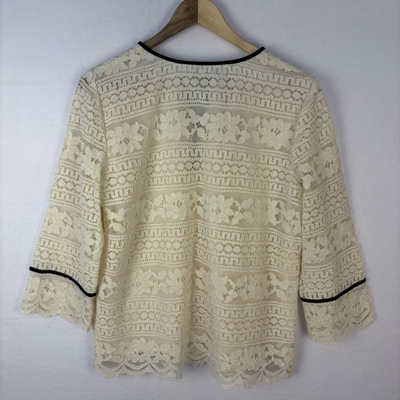 Talbots Cream Victorian Scallop Lace Blouse with Bow - Picture 2 of 8